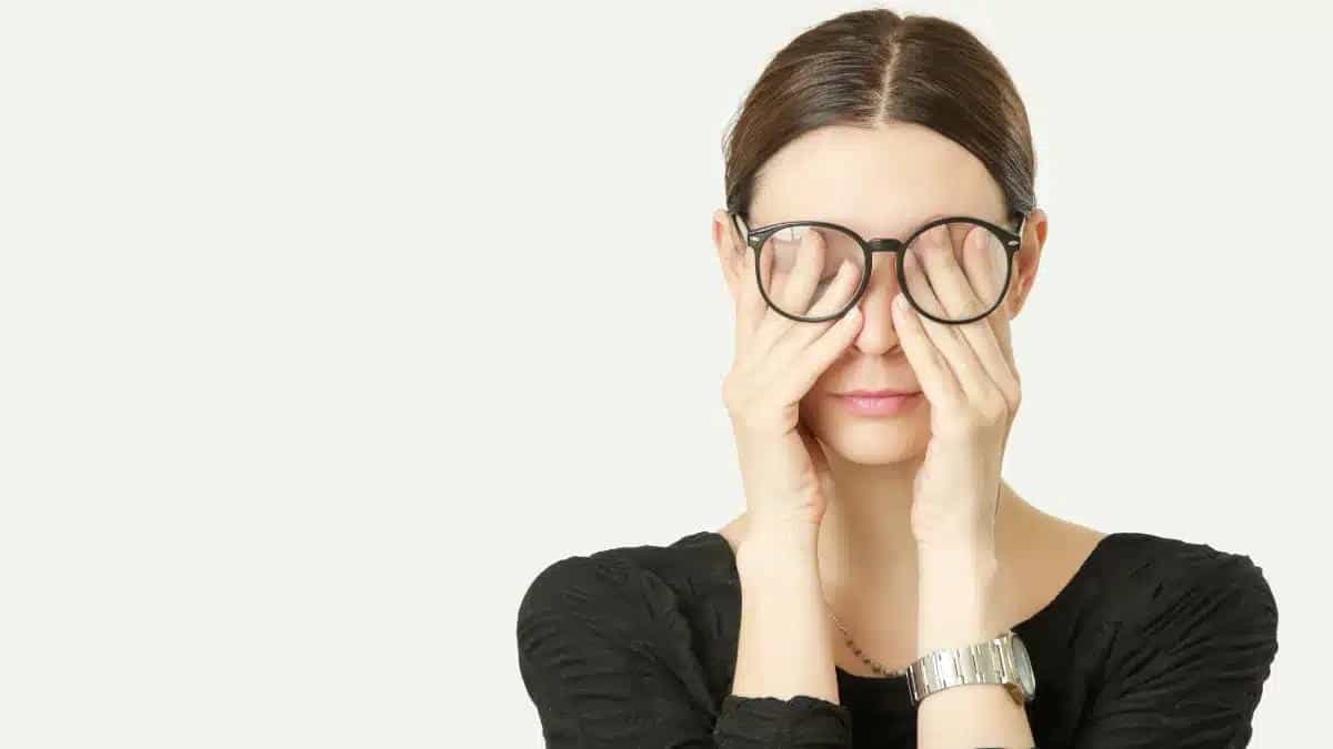 Dry Eyes: Causes, Symptoms, Treatment, and Prevention