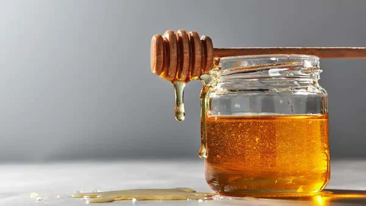 Explore the Benefits of Honey for Pink Eyes