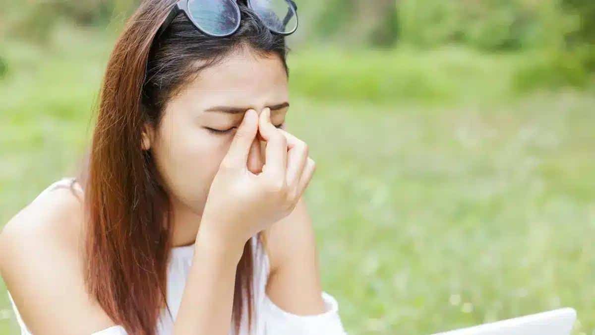 Viral Pink Eye Explained: Symptoms, Causes, Treatment