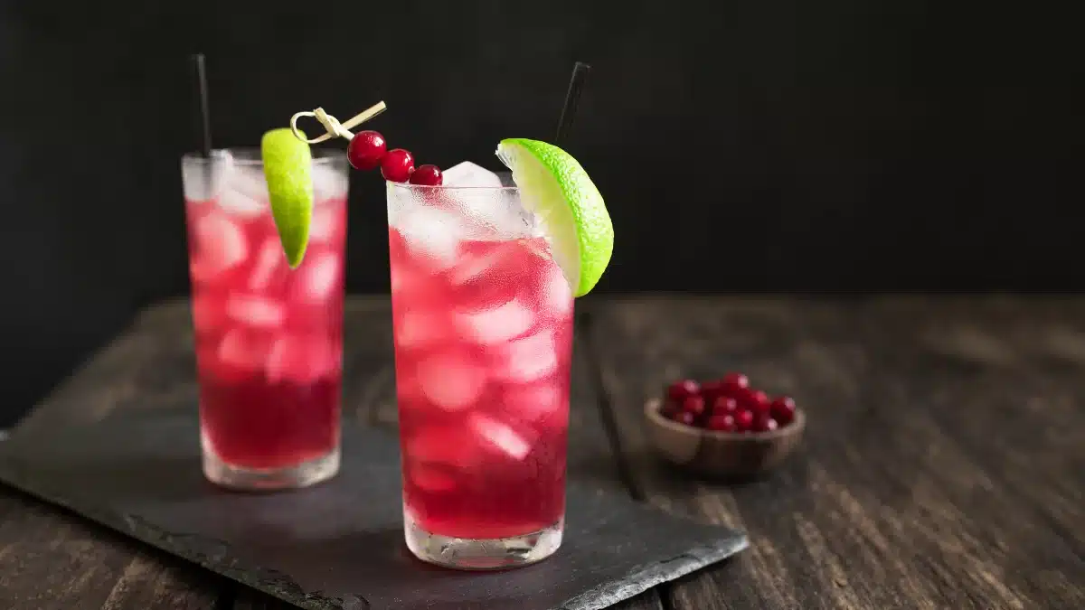 “Exploring the Cranberry Juice Benefits Sexually